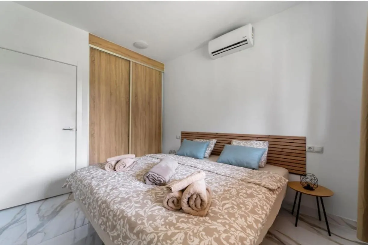 Casa Maria At Green Parrot Apartments At Carihuela Torremolinos 0*,  Španělsko